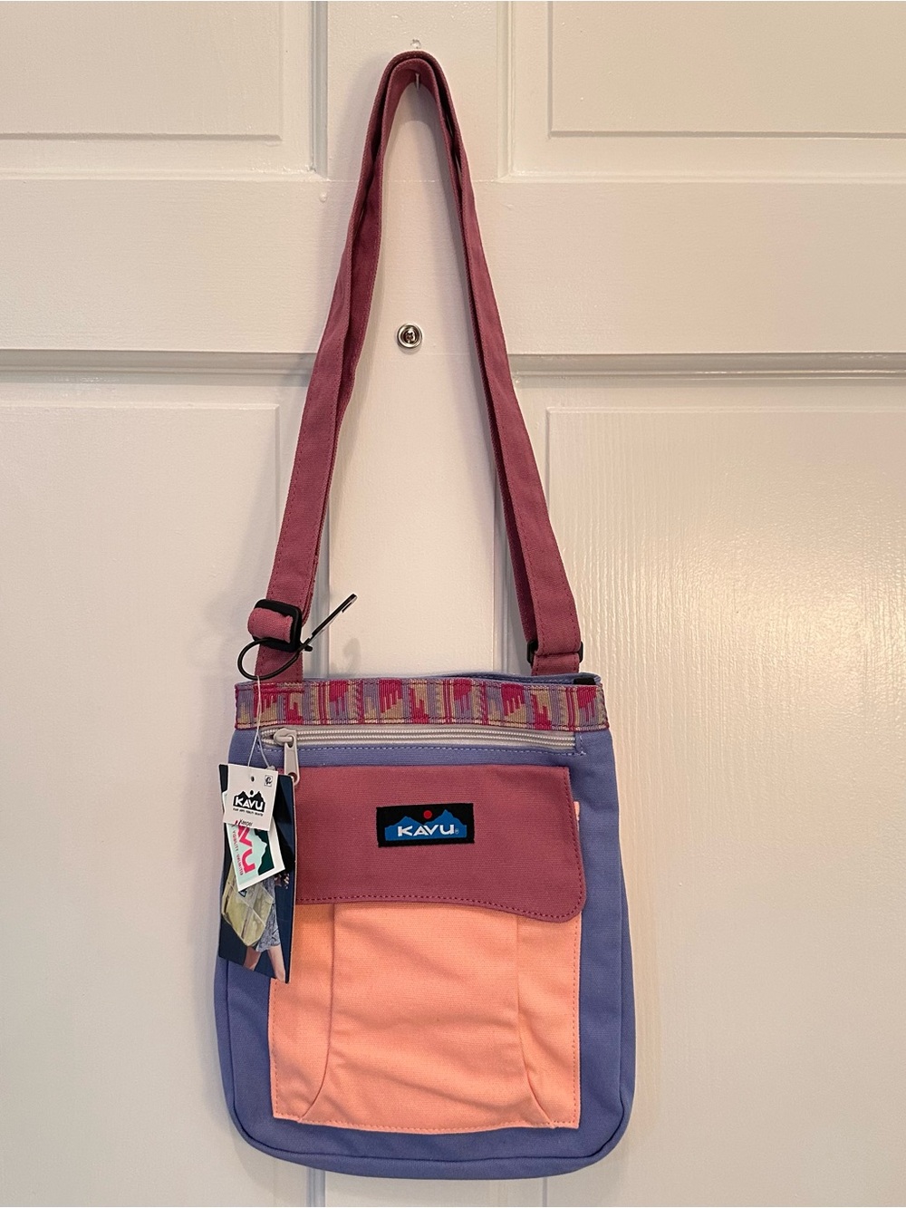 Kavu Keeper Fruit Frenzy Crossbody Bag 2023 917-2228 Peach Blue Plum